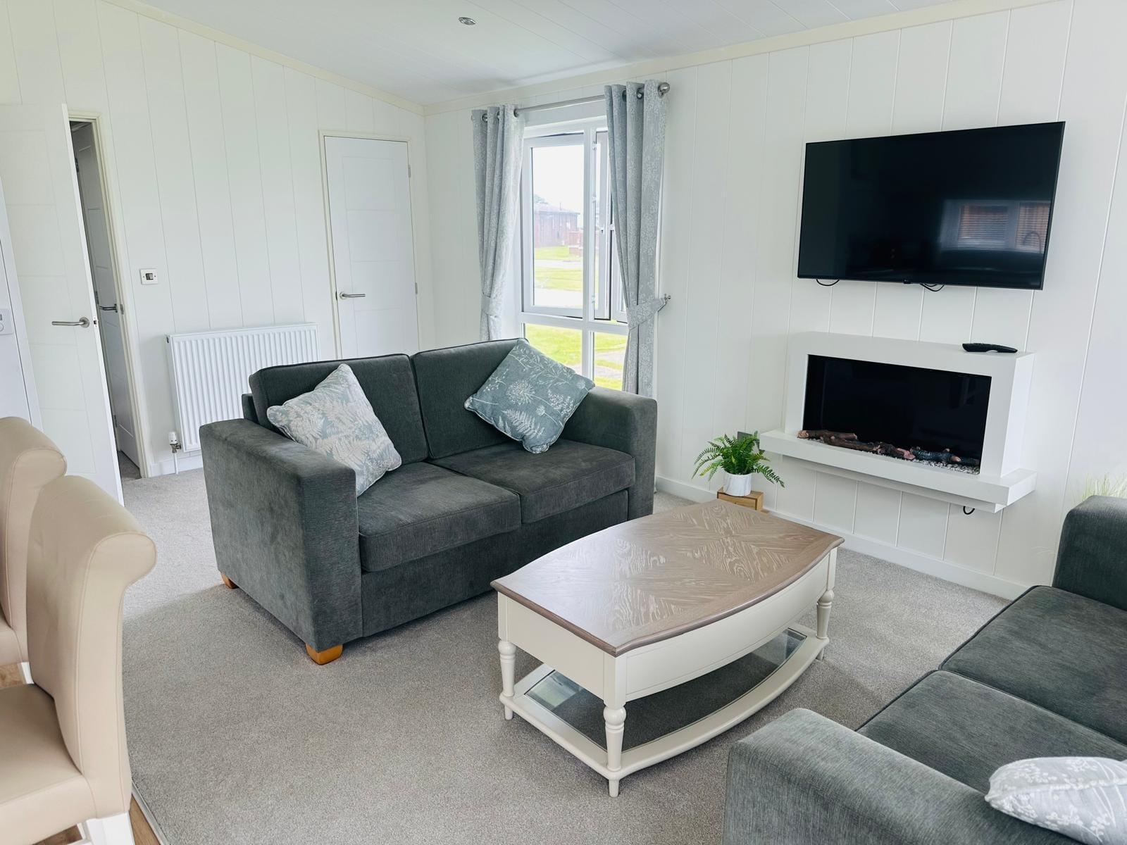 Harlyn Lodge holiday home for sale (Plot 29) at Atlantic Bays Holiday Park, St Merryn, Padstow — photo 9 of 17