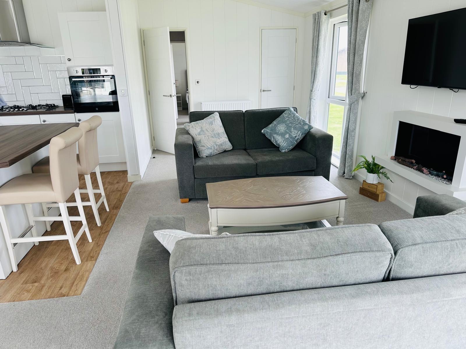 Harlyn Lodge holiday home for sale (Plot 29) at Atlantic Bays Holiday Park, St Merryn, Padstow — photo 13 of 17