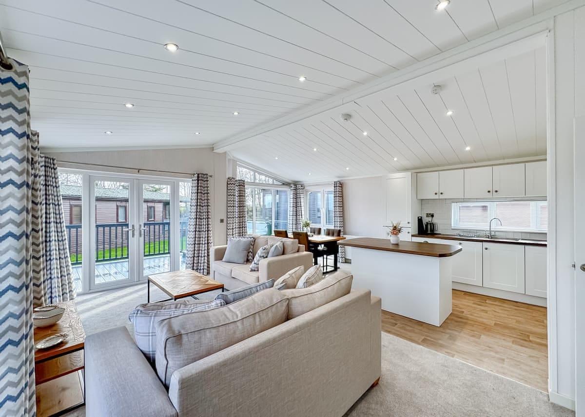 Harlyn Lodge holiday home for sale (Plot 29) at Atlantic Bays Holiday Park, St Merryn, Padstow — photo 14 of 17