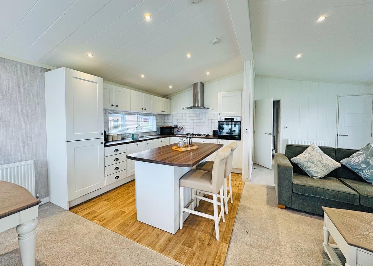 Trevone Lodge holiday home for sale (Plot 33) at Atlantic Bays Holiday Park, St Merryn, Padstow — photo 14 of 19