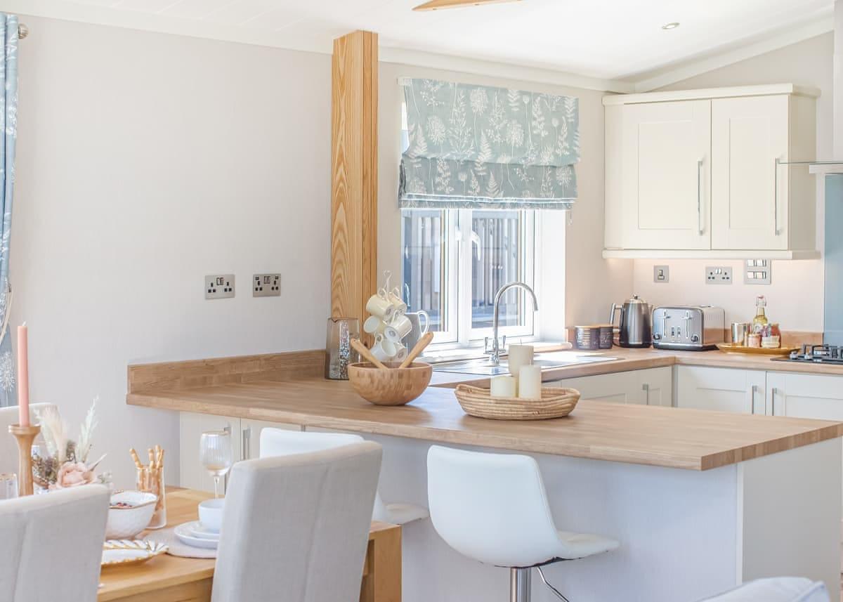 Trevone Lodge holiday home for sale (Plot 33) at Atlantic Bays Holiday Park, St Merryn, Padstow — photo 17 of 19