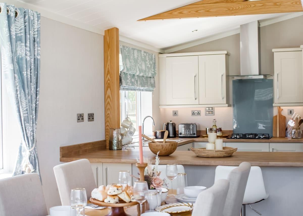 Trevone Lodge holiday home for sale (Plot 33) at Atlantic Bays Holiday Park, St Merryn, Padstow — photo 18 of 19