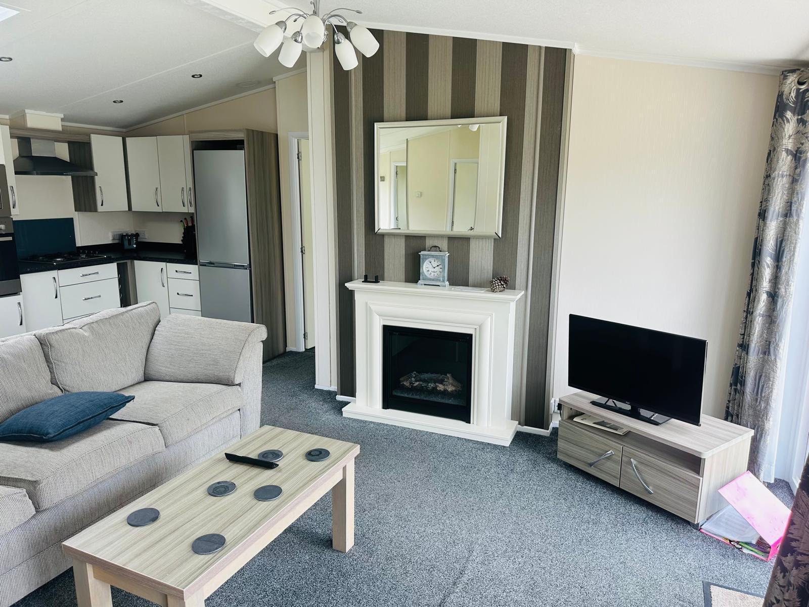 Foxglove Lodge holiday home for sale (Plot 40) at Atlantic Bays Holiday Park, St Merryn, Padstow — photo 4 of 15