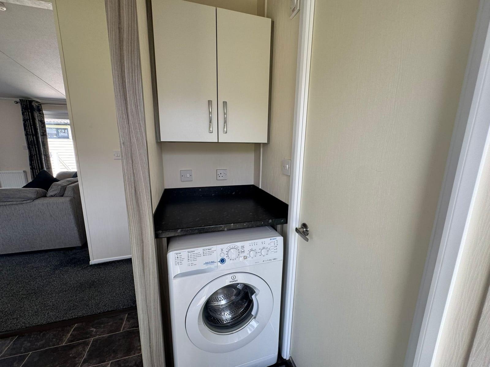 Foxglove Lodge holiday home for sale (Plot 40) at Atlantic Bays Holiday Park, St Merryn, Padstow — photo 14 of 15