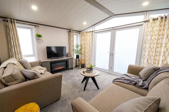 Victory St Merryn lodge open-plan living room